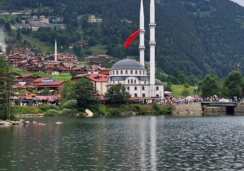 pexels-selim-sahi-n-706204414-33993046 حجز رحلات الكويت إلى طرابزون